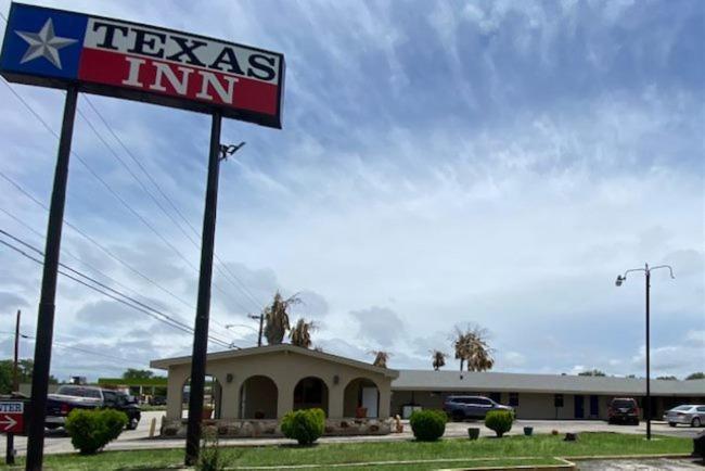 Texas Inn Seguin Buitenkant foto